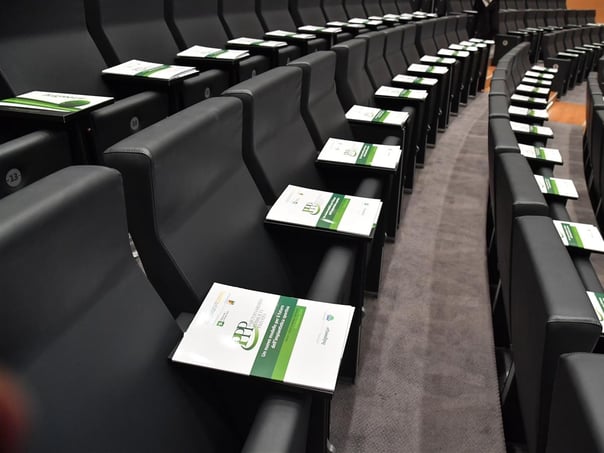 erba-sintetica-pubblico-privato